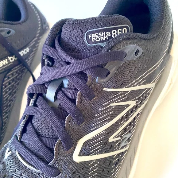 New Balance womens fresh foam 860 Black Running Shoes size 9 - Picture 10 of 16
